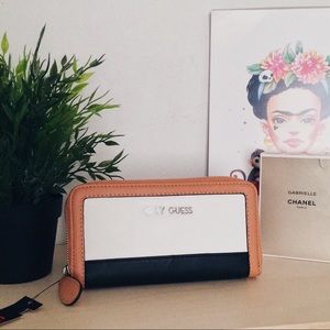 Guess Wallet